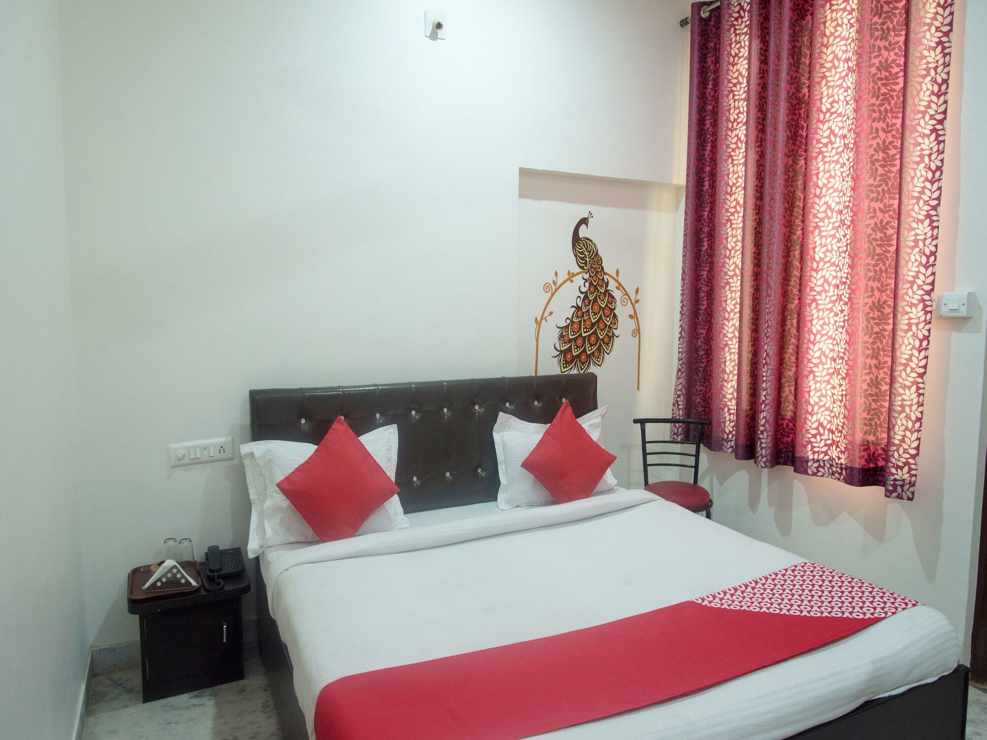 Oyo 11743 Hotel Shree Krishna Удайпур Экстерьер фото